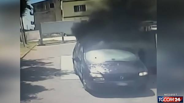 braccianti morti carbonizzati in un'auto ad Amendolara, nel Cosentino