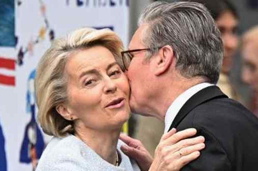 von der Leyen e Starmer