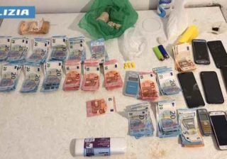 polizia sequestro per spaccio