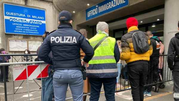 polizia immigraione MIlano