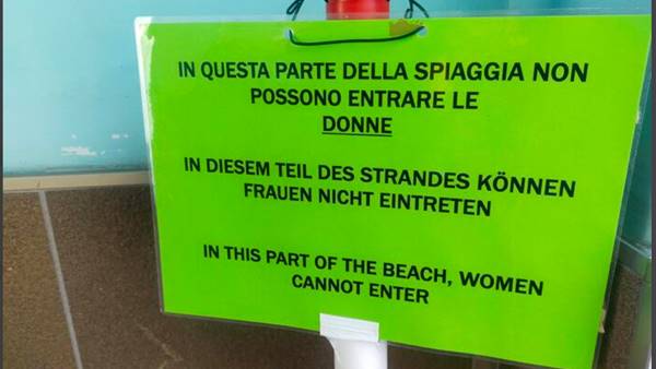 zona uomini in spiaggia