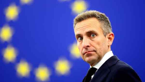 Tomas Tobé UE