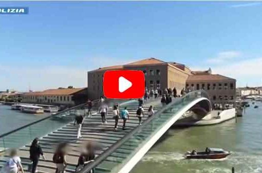 Rapine violente, estorsioni e minacce ai turisti: tre stranieri arrestati a Venezia