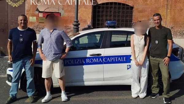 Roma, turisti borseggiati